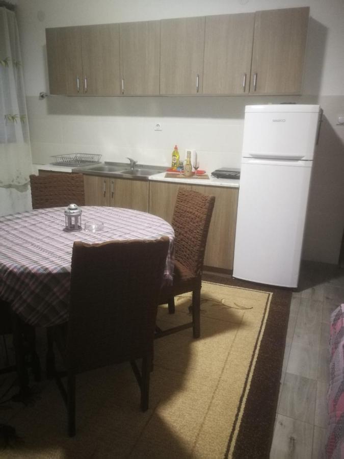 פירוט Odmaraliste Vlasko Zdrelo מראה חיצוני תמונה